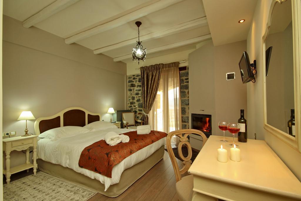 Thisoa Hotel Karkalou Exterior photo